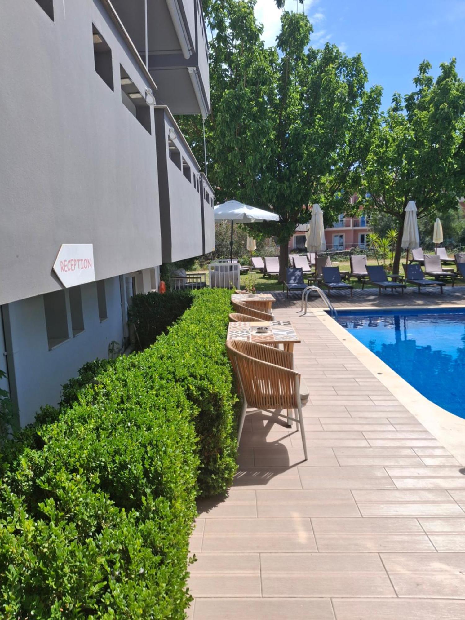 Palmyra Hotel นีดรี ภายนอก รูปภาพ