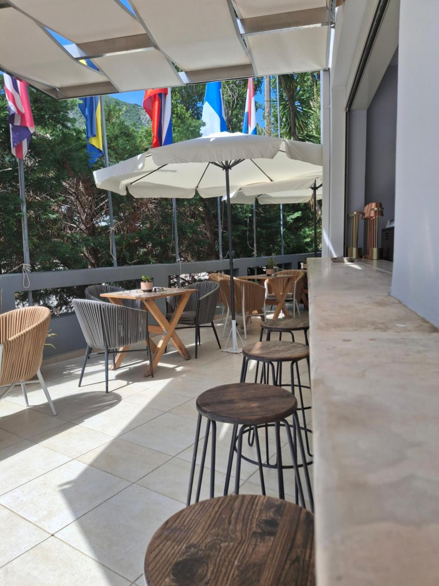 Palmyra Hotel นีดรี ภายนอก รูปภาพ