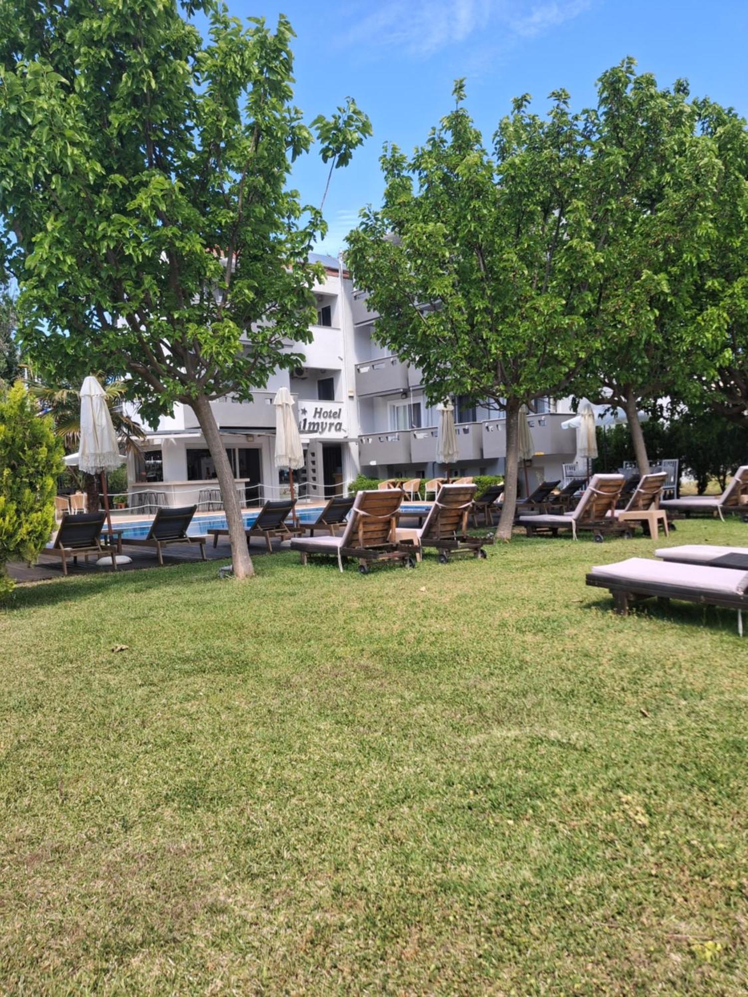 Palmyra Hotel นีดรี ภายนอก รูปภาพ