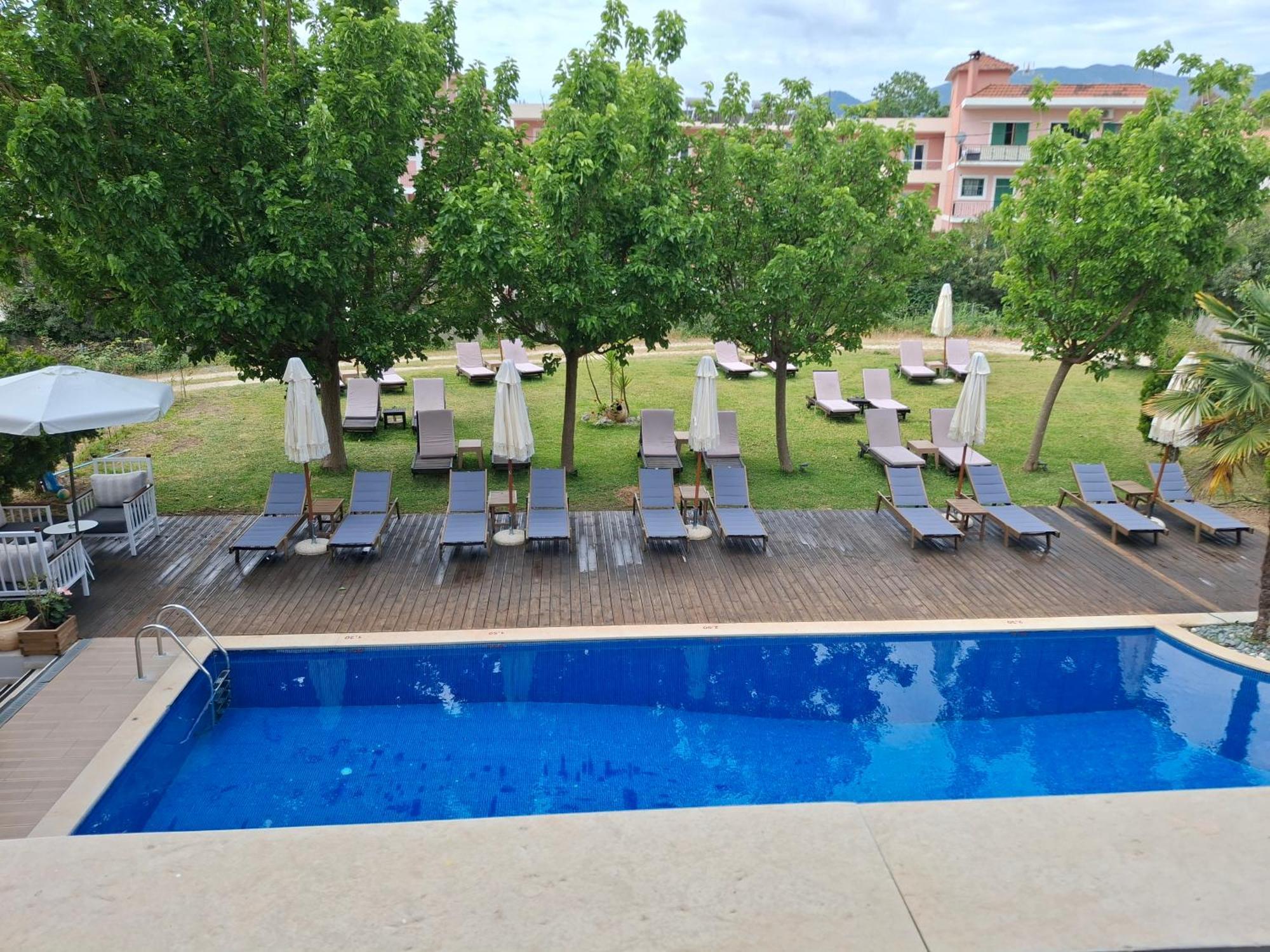 Palmyra Hotel นีดรี ภายนอก รูปภาพ